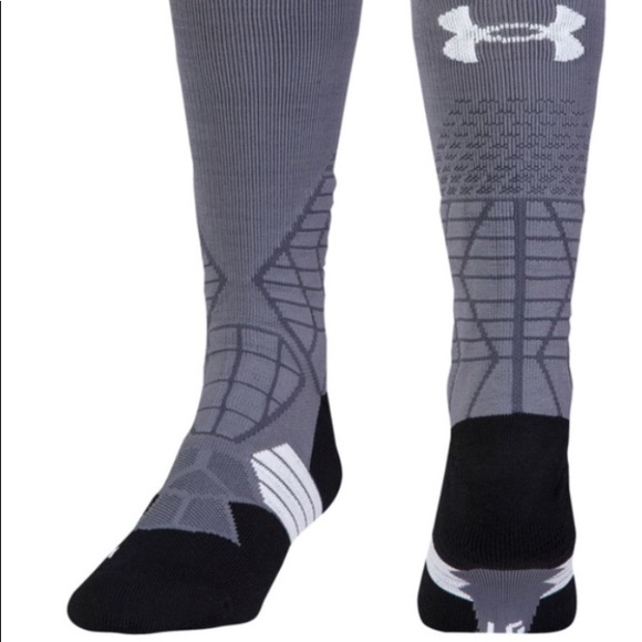 UNDER ARMOUR Highlight Crew BLACK Football Socks Fits Mens Youth Shoe 4-8.5 Sz M
